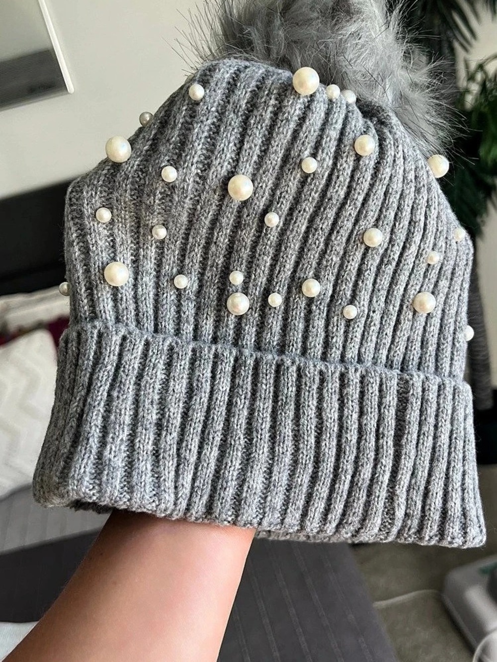 Beaded Pom-Pom Knit Hat in Gray Like New